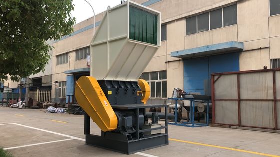 qualità  Big output, high efficiency, automatic plastic bottle crusher fabbrica
