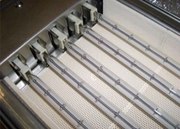 Essiccatore di cristallizzazione di Masterbatch dell'ANIMALE DOMESTICO, colore veloce del cambiamento, nessun agglutinamento, essiccatore di plastica della pallina, essiccatore infrarosso