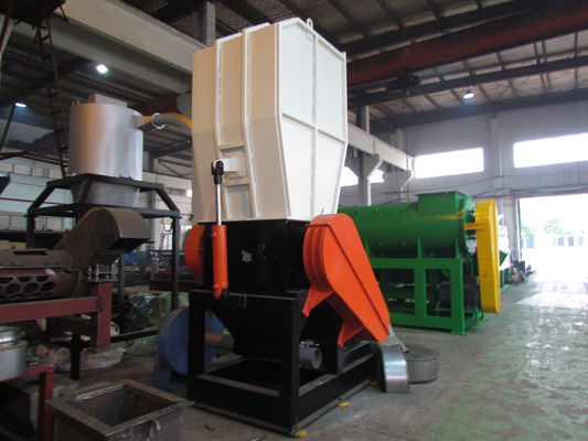 Macchina schiacciante di plastica tagliente dei coltelli 30kw V regolabile