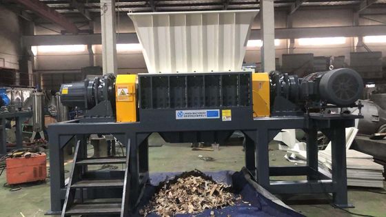 38 macchina della trinciatrice dell'asse del doppio della lama 18.5kw per il legno