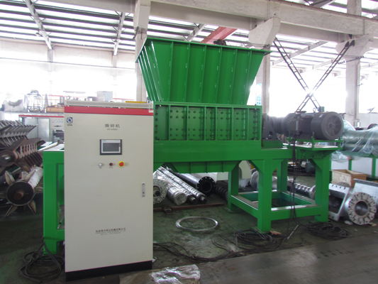 macchina della trinciatrice dell'asse del gemello 18.5kw, tagliuzzatrice del pneumatico durevole