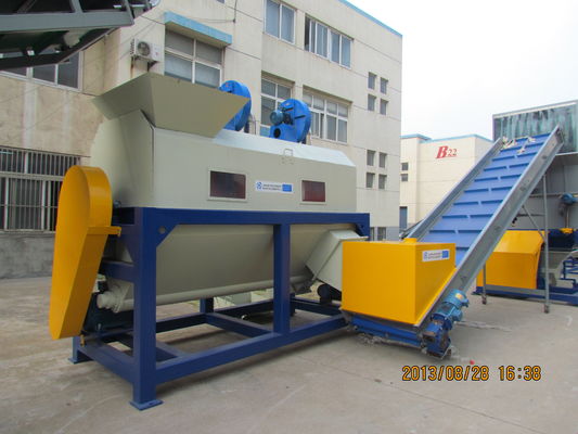 LDPE 3000kg/Hr che ricopre la sabbia della macchina del film/dispositivo di rimozione di pacciame di riciclaggio di plastica dell'erba