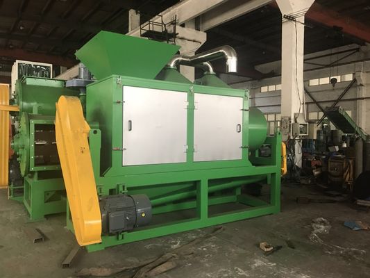 Linea di riciclaggio di plastica 3T/H della macchina del film agricolo del pe con l'eliminazione della sabbia del limo