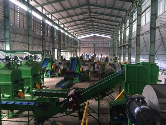 Un film plastico di 3 borse tessuto fase che ricicla macchina