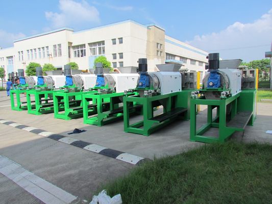 macchina di spremuta di plastica del riscaldamento magnetico 75kw