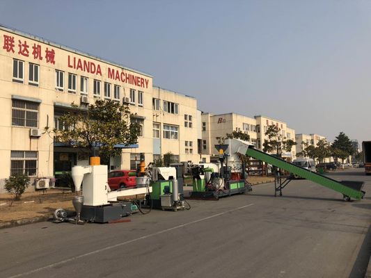 Le doppie fasi innaffiano Ring Plastic Granulating Line